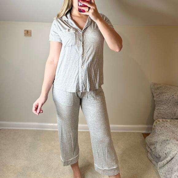 Auden: Cloud Knit Short Sleeve Notch Collar Top and Cropped Pants Pajama Set - Picture 3 of 6